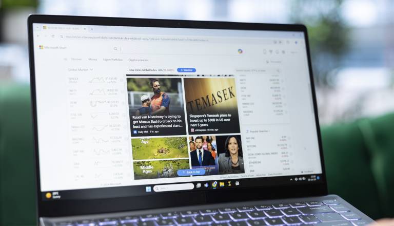 Uporabniki poročajo o težavah s Facebookom