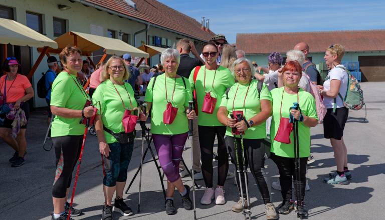 FOTO in VIDEO: Prleška gibanica pohodnike znova popeljala med okuse Prlekije