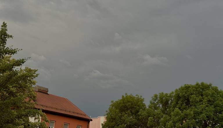Pozor, Štajerska! Približuje se druga runda neviht, izdano vijolično opozorilo za točo