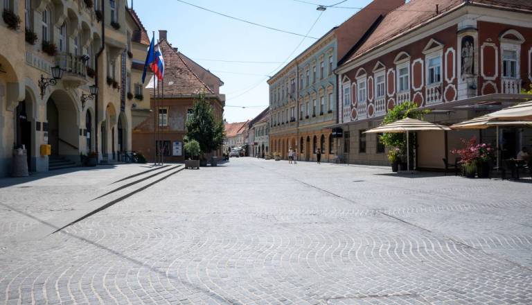 Prvi vročinski val je pred nami, temperature bodo skokovito narasle