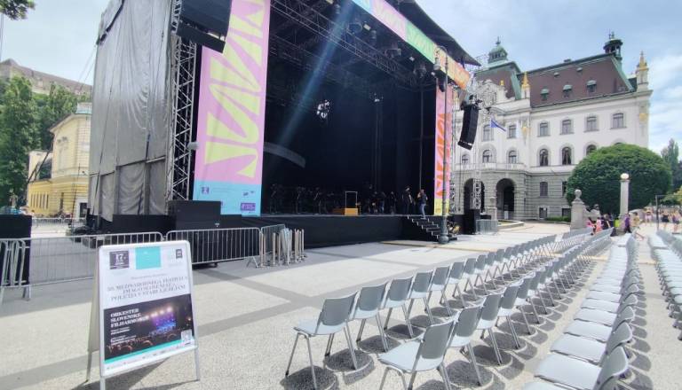FOTO: V središču Ljubljane se danes začenja velik glasbeni večer