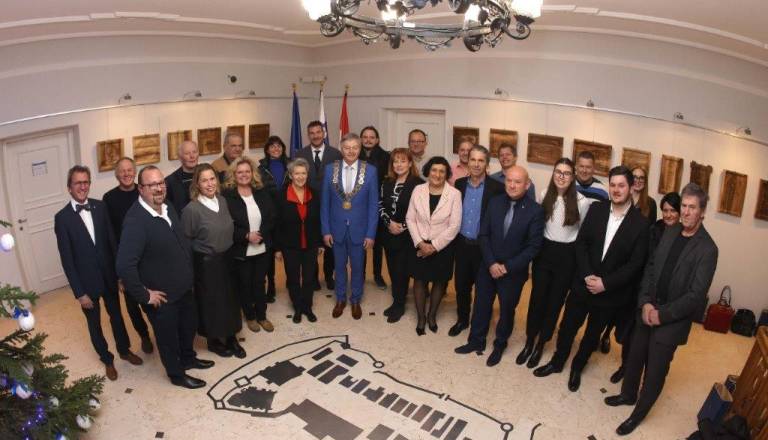 Po burnih sejah v Radovljici vendarle naprej: Potrjeni novi projekti, kaj lahko pričakujejo občani