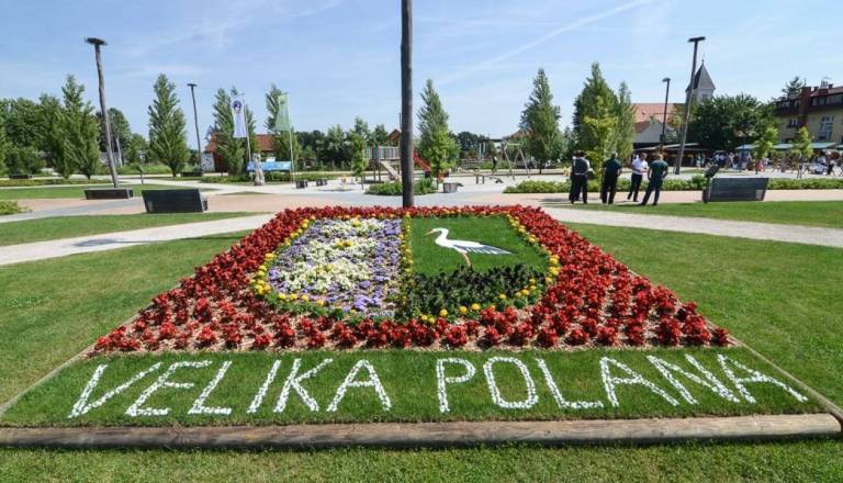 Občina Velika Polana še ne bo začela projekta Center Poljana, razlog pa ... tiskalnik
