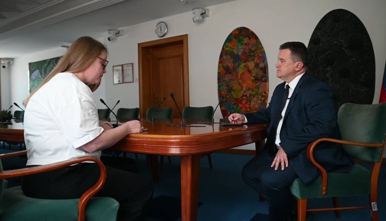 Slovenija naj se znebi kompleksa majhnosti, opozarja predsednik komisije državnega sveta