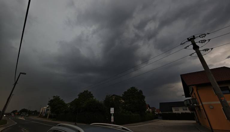 Velika verjetnost nastanka toče