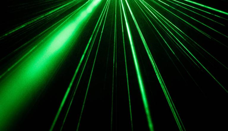 Nevaren incident na Štajerskem: Z laserjem osvetljeval vojaški helikopter, ki je prevažal pacienta
