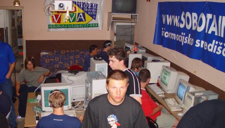 25 let Sobotainfo: Zgodba o tem, kako je skupina dijakov spremenila medijski prostor Pomurja