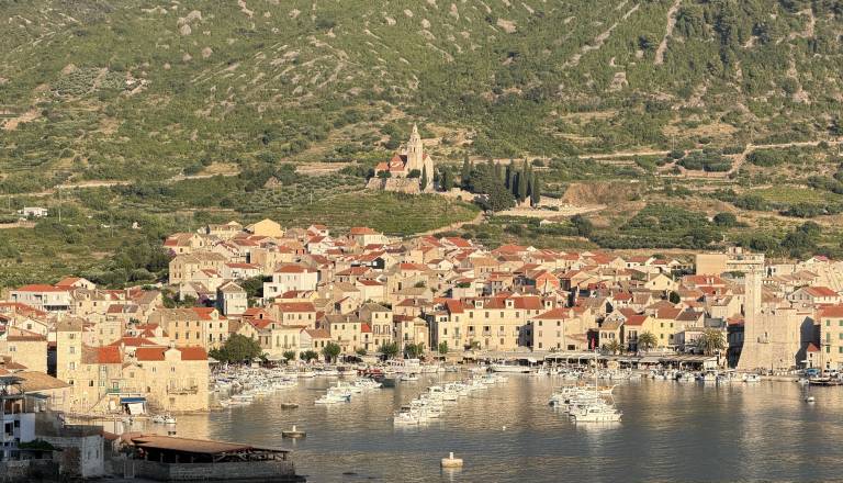 To dalmatinsko mesto se noče prodati turizmu: »Kapital ni uničil naše podobe«