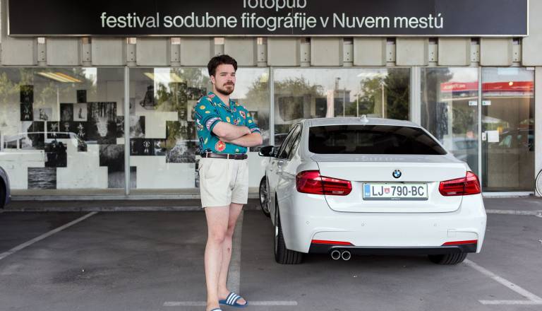 Štiri leta po aferi Fotopub: Smodej pred sodišče, kaj očitajo Novomeščanu?