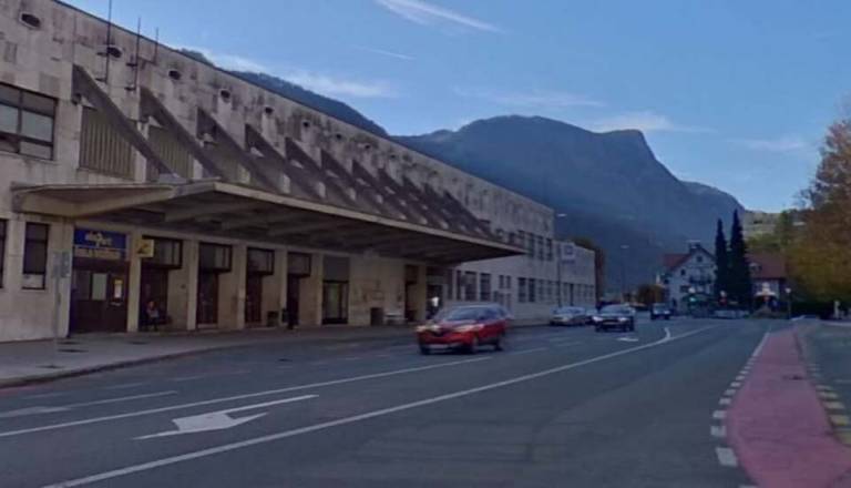 Obnova železniške postaje Jesenice poteka po načrtih: 120-milijonski projekt naj bi končali oktobra 2027