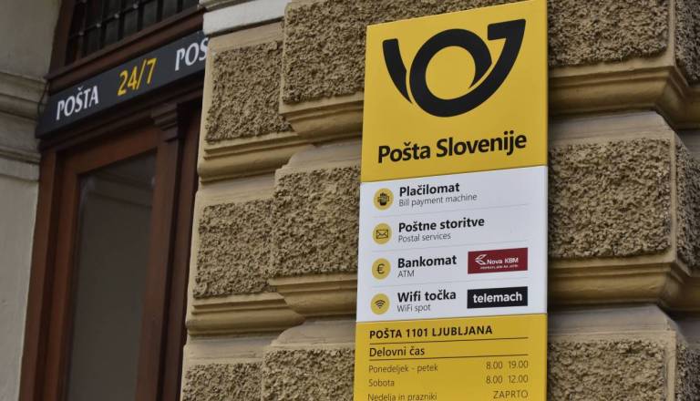 Pošta Slovenije zaradi vročine spreminja način dela: Dostava pošiljk lahko zamuja