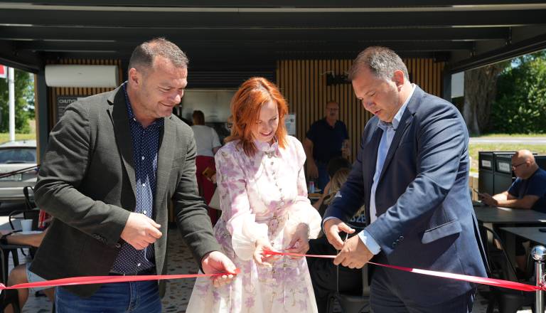 FOTO: Nova pridobitev v Murski Soboti, pri BTC City odprli Chuty's