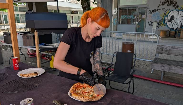FOTO in VIDEO: Trg Leona Štuklja zadišal po svetovnih okusih, Street Food Maribor privabil številne obiskovalce