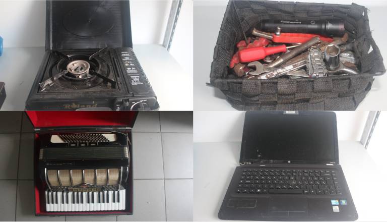 FOTO: Prepoznate katerega od predmetov? Policija išče lastnike po obsežni hišni preiskavi