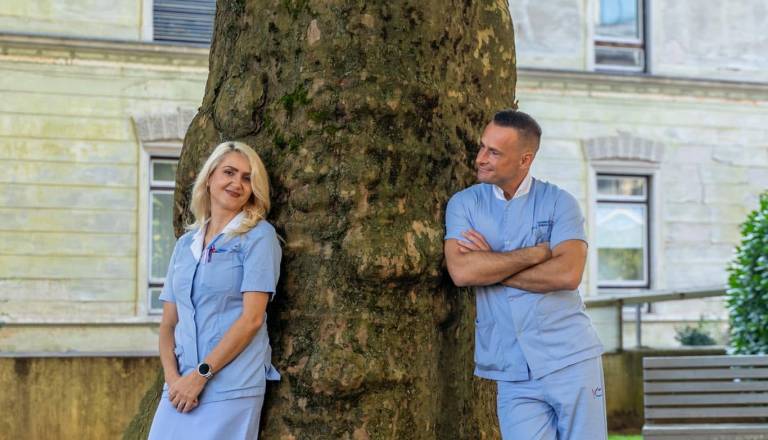 V službi in doma sta ekipa: To je eden najbolj simpatičnih parov v UKC Ljubljana