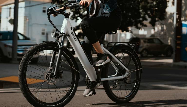 V Mariboru danes brezplačna delavnica za starejše kolesarje in uporabnike e-koles