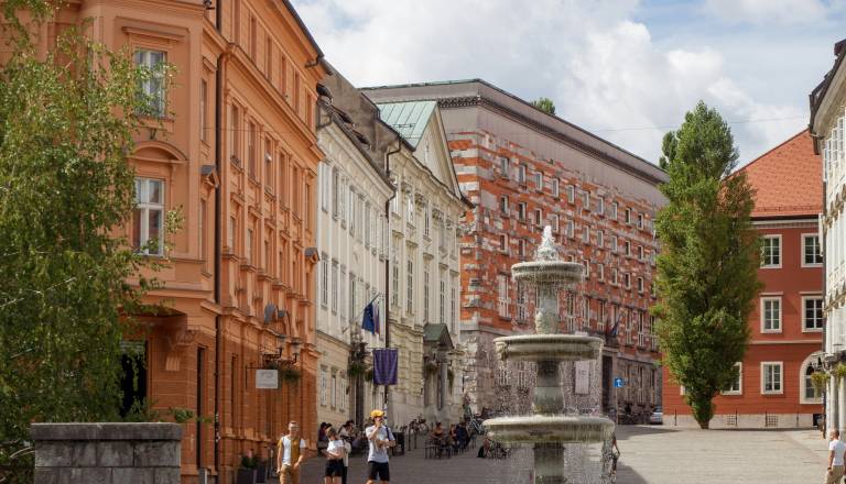 Ljubljana pred turističnim poletjem: Pričakujejo polne hotele, obiskovalce bodo usmerjali tudi izven centra