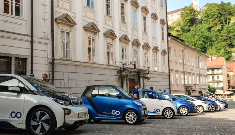 Ljubljanska zgodba, ki je se je razširila po vsej Sloveniji in v tujino: Avant2Go praznuje deset let souporabe električnih vozil