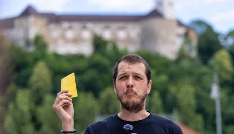 Kaj pravijo po referendumu? »To je bil rumeni karton Jankoviću«