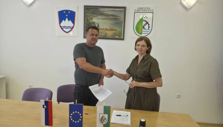 Podpisali pogodbo za prenovo športnega centra v Črenšovcih, dela vredna več kot 678 tisoč evrov