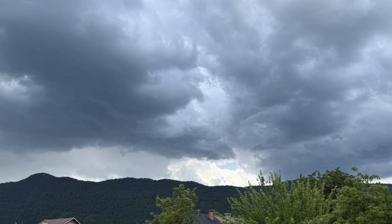 Na vidiku nova neurja, Dolenjska bo na udaru zvečer