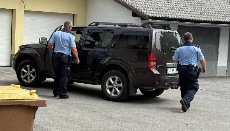 Po napadu na policista v Kočevju Matoz napovedal spremembe: »Storilec je povratnik, policista je dobesedno povozil, treba je nekaj spremeniti«