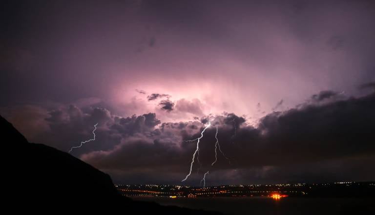 Meteorologi svarijo, da se po vročini obeta nestanovitno in ponekod tudi nevarno vreme