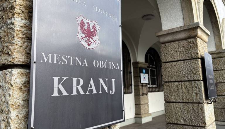 CeKR prinaša prve ugodnosti za Kranjčane: cenejše kopanje, v prihodnje tudi avtobusni prevoz?