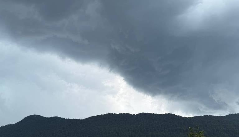 Napovedi se uresničujejo, velika nevarnost nastanka toče