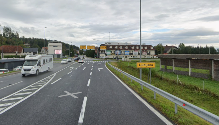 Mestna občina Ljubljana prodaja dve zemljišči