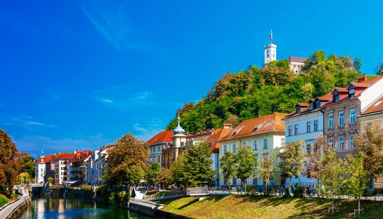 Se še spomnite? Te ljubljanske zgradbe so bile nekoč nekaj povsem drugega