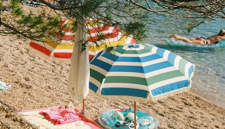 Pozor na plaži! Zaradi te napake vas lahko doleti kazen do 36.000 evrov
