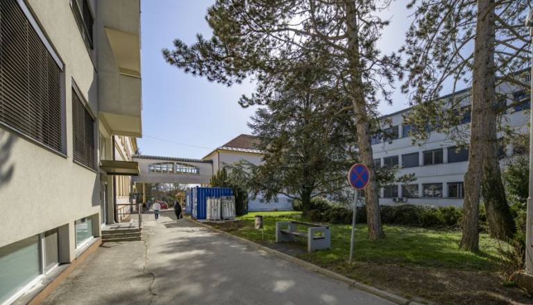 Ptujska bolnišnica ustvarila 1,7 milijona evrov izgube: Zdaj razkrivajo, kaj je šlo narobe