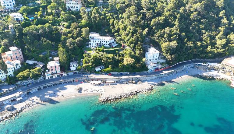VIDEO: Natrpana hrvaška plaža šokirala turiste: »Tja ne bi šel niti zastonj«