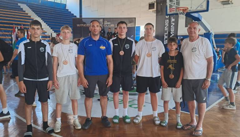 FOTO: Pet bronastih medalj za soboške rokoborce na turnirju Zadar Open