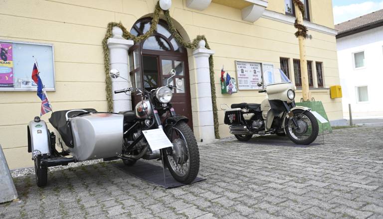 FOTO: V Ljubljani razstava, srečanje in sejem ob 30-letnici kluba C.M.O.C.