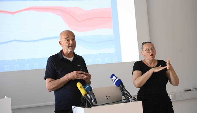 FOTO in VIDEO: Meteorolog napoveduje rekordno dolg vročinski val, tako visoke bodo temperature