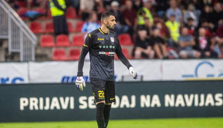 Rozman brez dlake na jeziku o slovesu od Aluminija, klub predstavil svojo plat zgodbe
