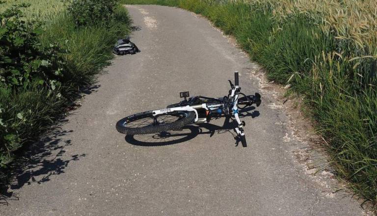 Pomurski policisti obravnavali več nesreč, eden od poškodovanih kolesarjev vozil pijan