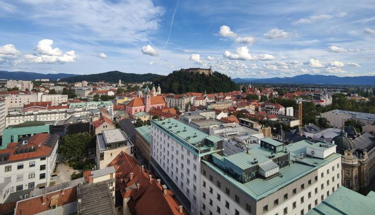Mladi vse težje do stanovanja: cene v Ljubljani presegle 5000 €/m²