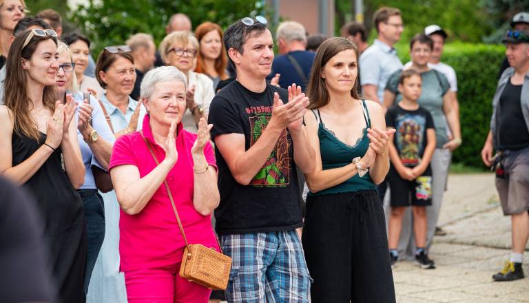 FOTO in VIDEO: V Ljutomeru odprli Grossmannov festival, častna gostja je nekdanje Bondovo dekle