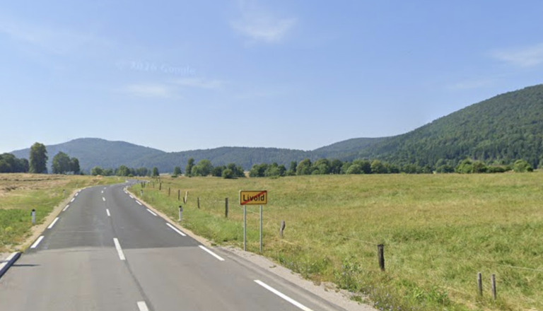 V Kočevju med potjo na deponijo zagorel tovor, gašenja se je lotil kar voznik