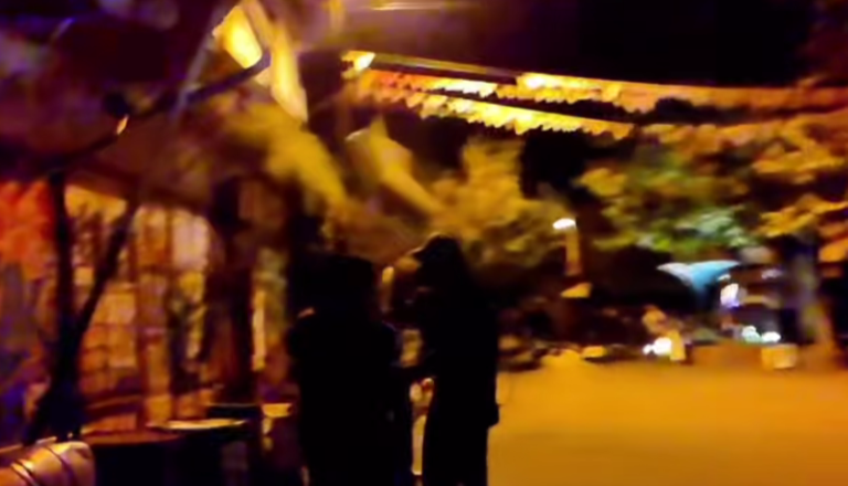 VIDEO: Ponujali so mu droge, policist pa stal v bližini: Kaj se dogaja na Metelkovi?
