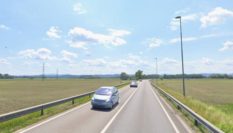 Občan opozoril na najmanj 20 nedelujočih svetilk na Ptuju, DARS odgovarja 