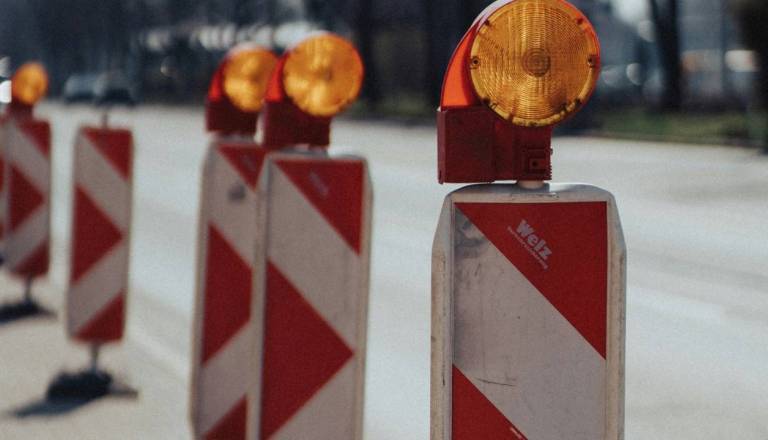 Popolna zapora dveh pomembnih ljubljanskih ulic: Preverite, kje bo promet oviran