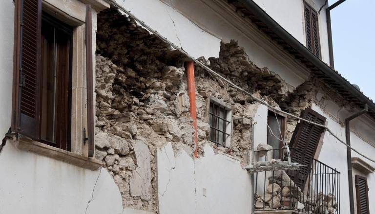 Šibek potres stresel okolico Žužemberka