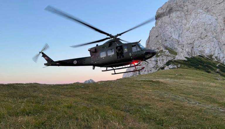 Praznični konec tedna brez počitka: reševalci posredovali kar 23-krat