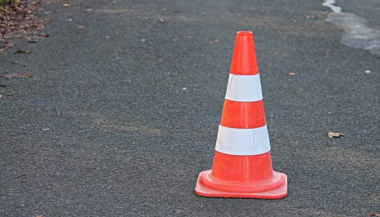 Kočevce v soboto čaka prometni 'kaos': Več cest bo popolnoma zaprtih
