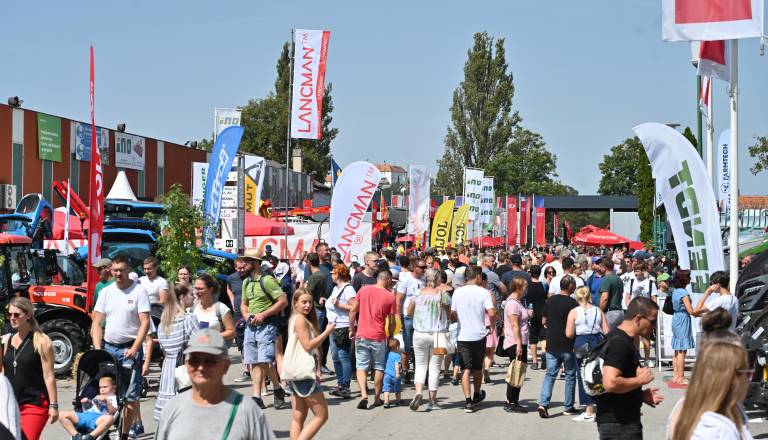 Med Agro poostrene policijske aktivnosti, obiskovalcem poslali pomemben poziv