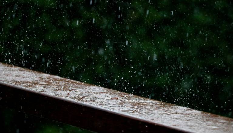 V zadnjih dveh dneh največ dežja padlo na Vrhniki, v torek prihaja nova pošiljka